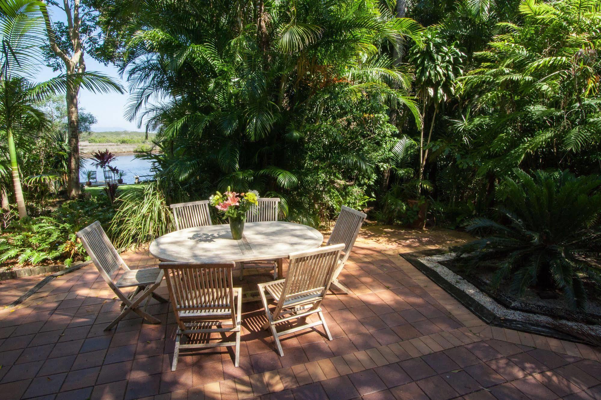 Hotel A Beach House At Byron Byron Bay Exterior foto